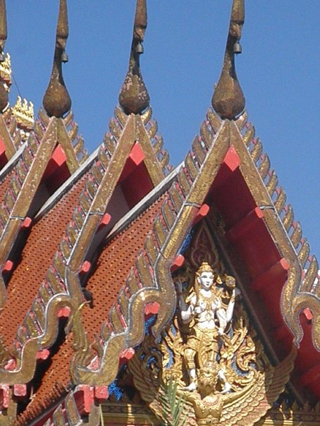 2010-wat-chalong-temple-phuket-19960_1365664668537_5882209_n